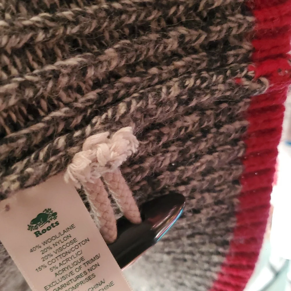 🍁🌲Rare Roots Toggle Cardigan - Picture 10 of 12